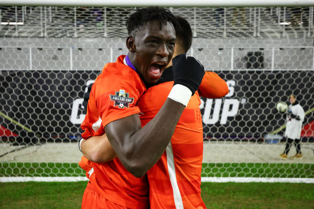 身于足球教 身于足球教